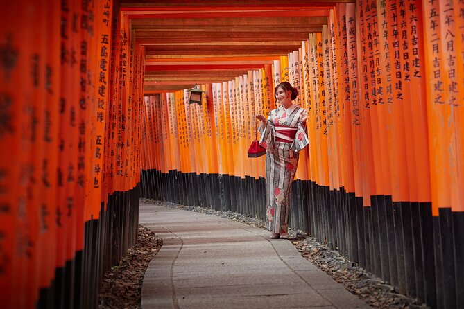 Private photo shoot & walk in Kyoto - Professional photo shoot - Arashiyama: bamboo, temples, and open green space
