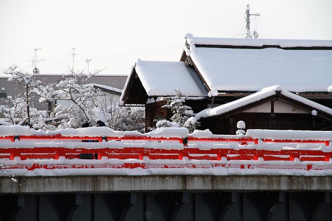 Private Tour Kanazawa, Shirakawago, Hida Furukawa,Takayama - English commentary and the guide question