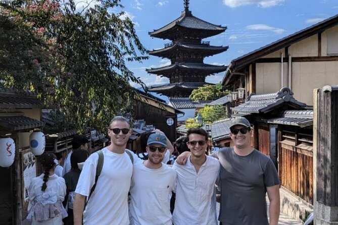 Private Walking Tour in Gion and Higashiyama - Hokan-ji and the Yasaka Pagoda