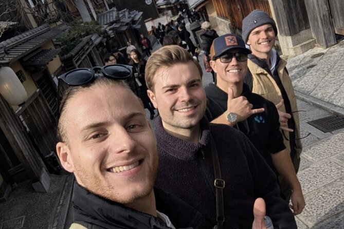 Private Walking Tour in Gion and Higashiyama - Ninenzaka Path and the old-town walk