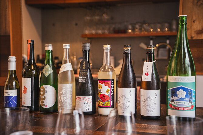 Sake Omakase in Tokyo: Guided Tasting by Certified Sommeliers - A polished room with a personal feel