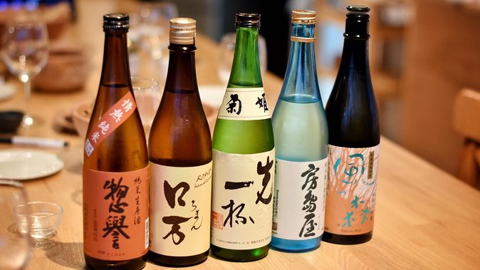 Sake Tasting Masterclass in Shinjuku (8+ Varieties with a Pro) - What makes the Shinjuku meeting point practical