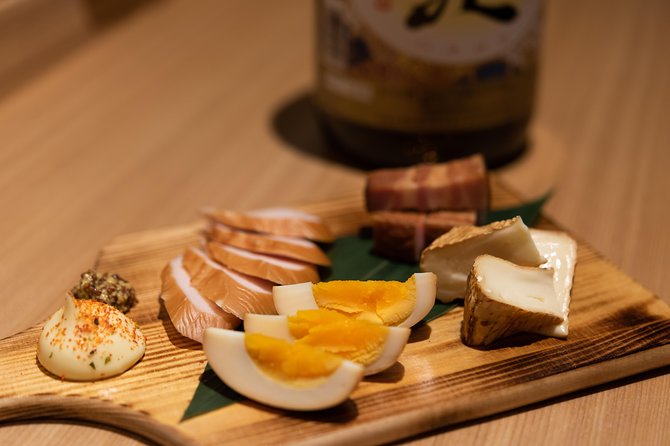 Sake Tasting Masterclass in Shinjuku (8+ Varieties with a Pro) - Who should book this sake masterclass?