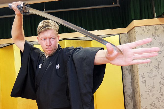 Samurai School in Kyoto: Samurai for a Day - The costume photo session