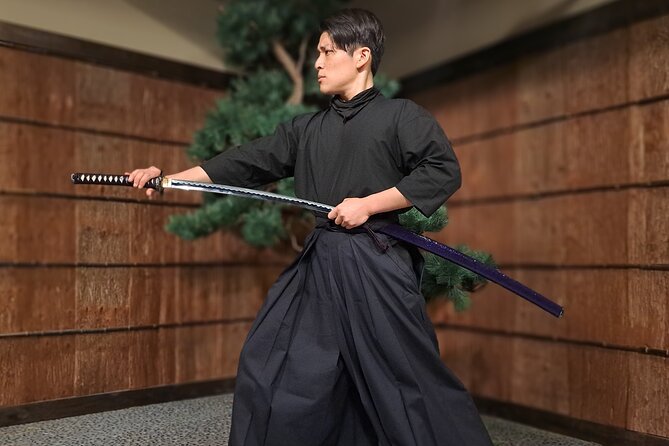 Samurai Sword Experience (Family Friendly)at SAMURAI MUSEUM KYOTO - Putting on Samurai Armor in Central Kyoto