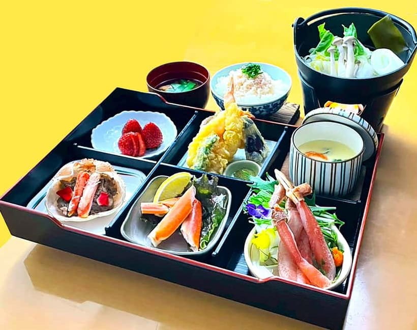 Sapporo: Sumo Show Experience with Japanese food & Photo - Practical booking advice for your meal and seat