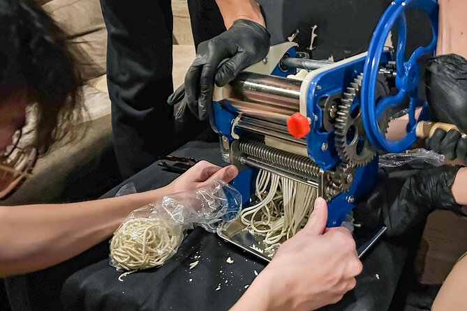 Shibuya: Ramen Dojo Tokyo | Make All 3 (Tonkotsu/Shoyu/Miso) - What you really make at Ramen Dojo Tokyo