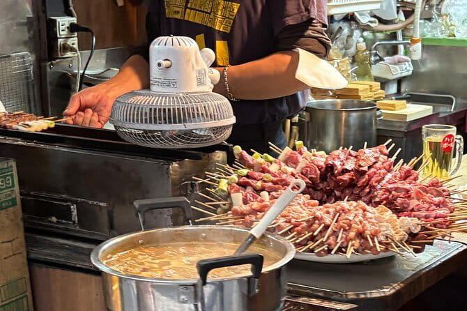Shinjuku: Food Tour – 15 Dishes & 3 Drinks at 4 Eateries - Who will get the most from this evening
