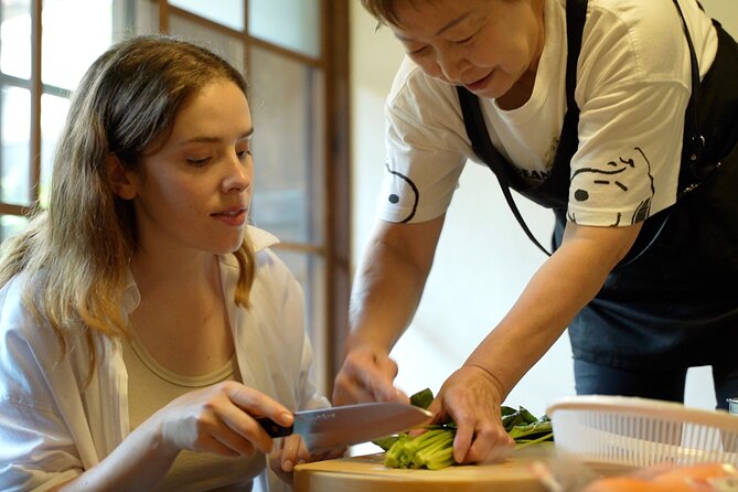 SHIRAKAWA Japanese Culture Experiences with private English staff - Knife sharpening with a 26-year artisan