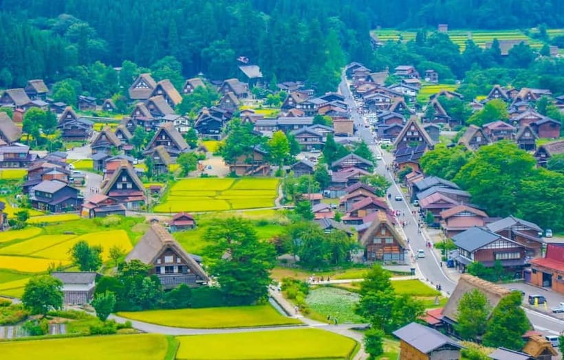 Shirakawago&HidaTakayama&GujoHachiman 1 Day Tour from Nagoya - Leaving Nagoya Early and Staying on Schedule