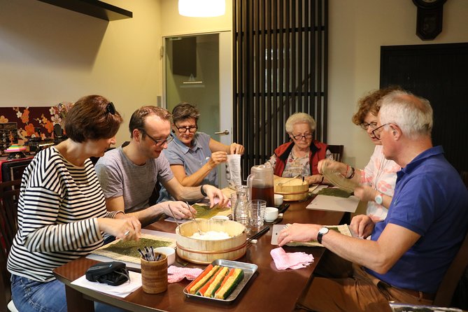 Sushi - Authentic Japanese Cooking Class - the best souvenir from Kyoto! - The first lesson: umami and dashi