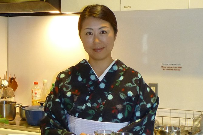 Sushi - Authentic Japanese Cooking Class - the best souvenir from Kyoto! - Pickled ginger, table manners, and food culture