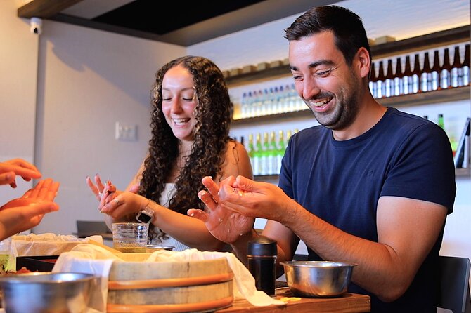 Sushi Making Osaka Roll and Authentic Japanese Sushi Class - What happens during the 1-hour-40-minute class