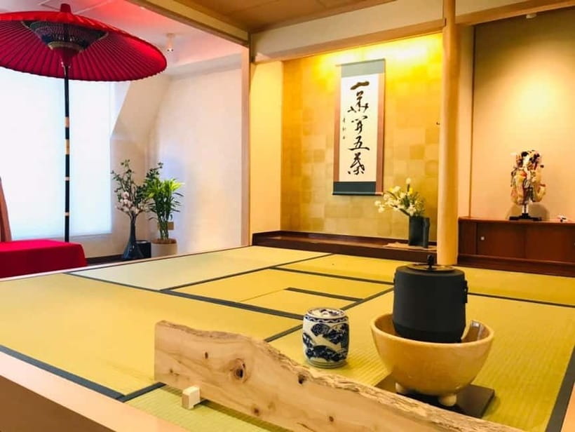 Tea ceremony experience in Japanese-style room 60min - What happens inside Wasako