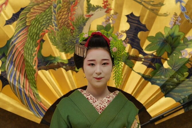 The Art of Geisha: Exclusive Show & Gion Walking Tour - Timing, meeting point, and practical planning