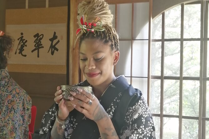 The Art of Mindful Living: Tea Ceremony in Kyoto - What happens inside the old Kyoto residence