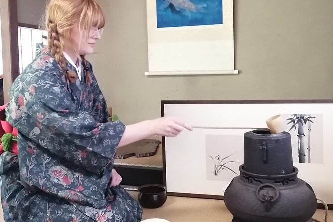 The Art of Mindful Living: Tea Ceremony in Kyoto - Adding a kimono to the tea ceremony