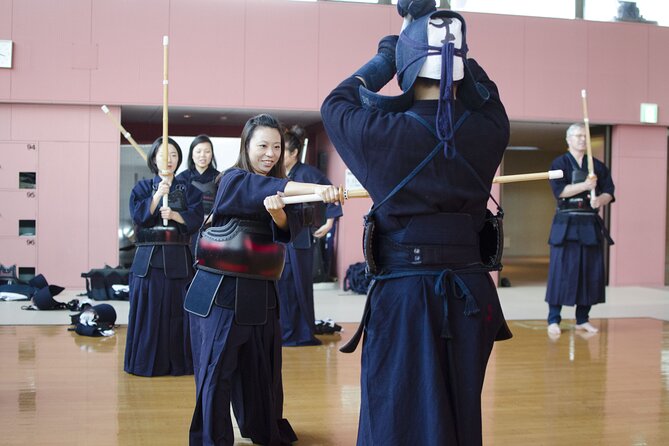 Tokyo 2-Hour Genuine Samurai Experience: Kendo in Japan - Practicing strikes and footwork