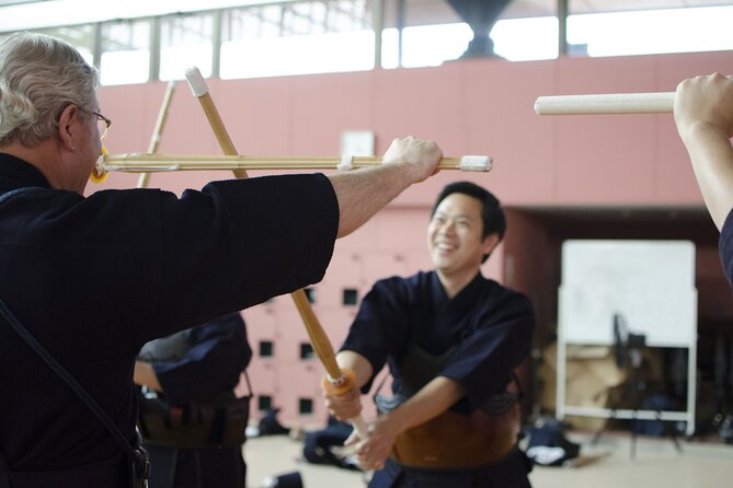 Tokyo 2-Hour Genuine Samurai Experience: Kendo in Japan - Putting on the keikogi, hakama, and bogu