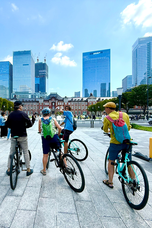 Tokyo: 3-Hour Bike or E-Bike City Highlights Tour - A lesser-known stop, Aoyama, and Cat Street