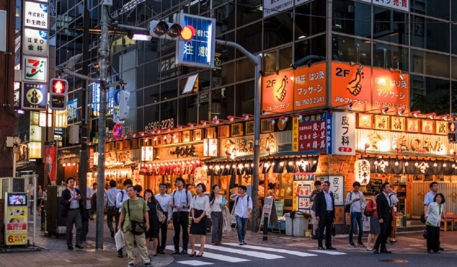 Tokyo: 3-Hour Food Tour of Shinbashi at Night - Who will enjoy this food walk most?