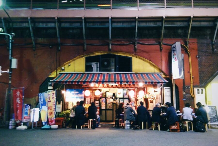 Tokyo: 3-Hour Food Tour of Shinbashi at Night - Seared Wagyu and the pleasure of one good bite