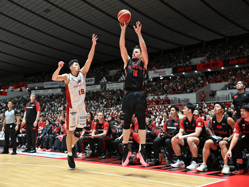 Tokyo: Alvark Tokyo Basketball Game Ticket - Getting your ticket at the arena