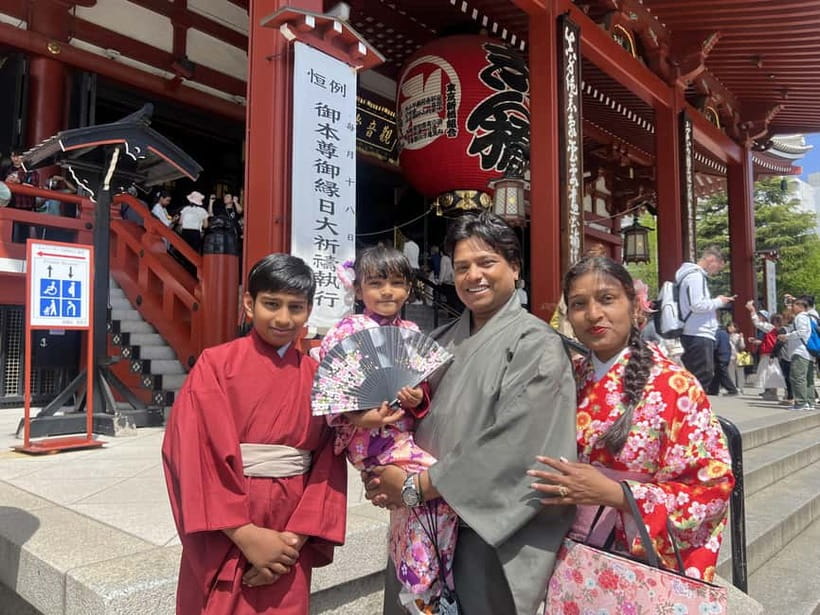 Tokyo: Asakusa and Tokyo’s Oldest Temple Senso-ji Tour - Asakusa Shrine and the neighborhood beyond the temple