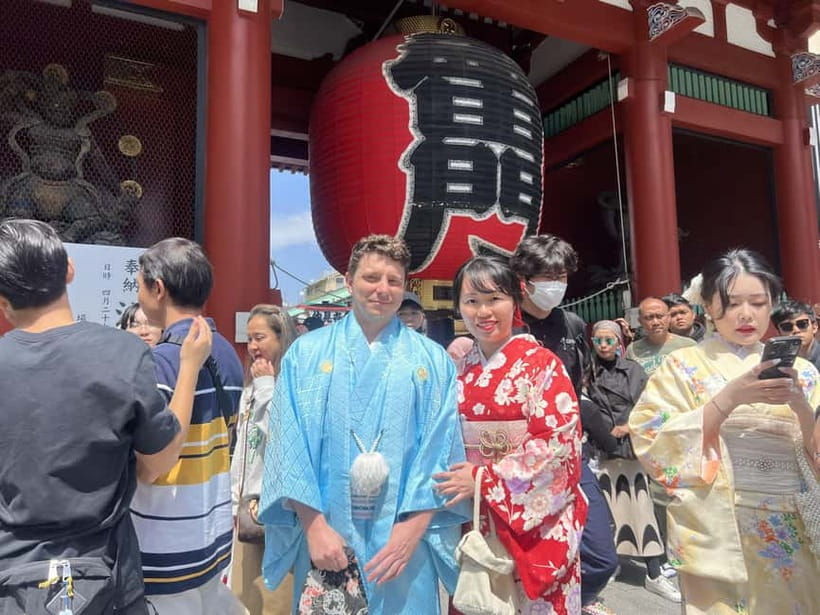 Tokyo: Asakusa and Tokyo’s Oldest Temple Senso-ji Tour - What the guides add