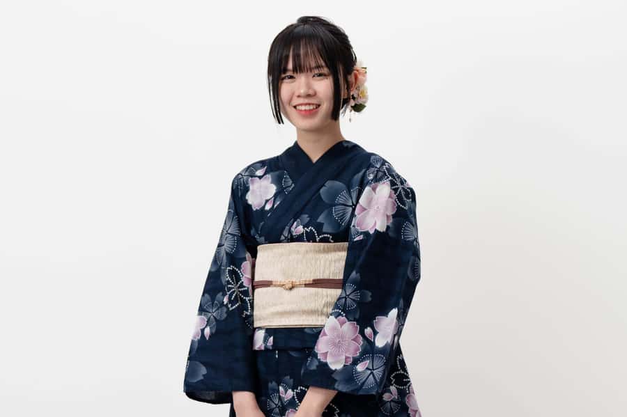 Tokyo Asakusa: Miu Kimono Rental and Optional Photoshoot - Practical Clothing and Comfort Tips
