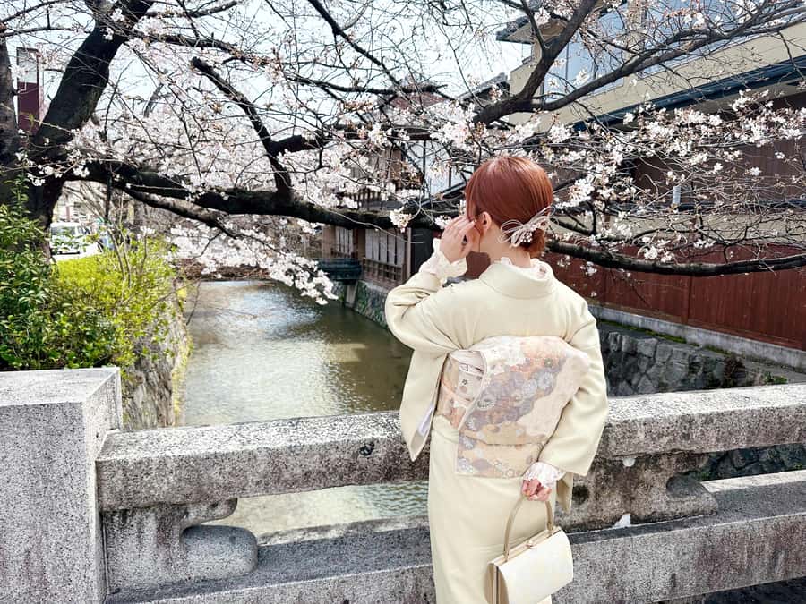 Tokyo Asakusa: Traditional Kimono Rental Experience at Wargo - Returning the outfit by 6 PM