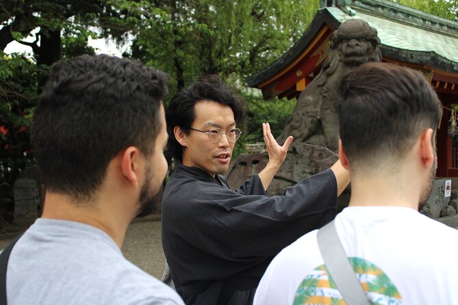 Tokyo: Asakusa Walking Tour with Japanese Comedian - Senso-ji and the many statues around the grounds