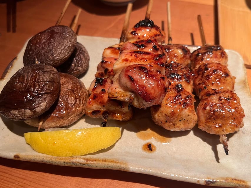 Tokyo: Authentic Food Tour in Ginza and Shimbashi - A small group makes the food advice more useful