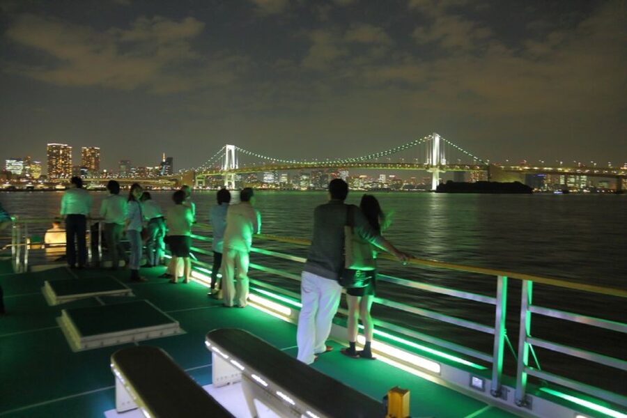 Tokyo Bay: Traditional Japanese Yakatabune Dinner Cruise - From Funasei pier to the illuminated waterfront