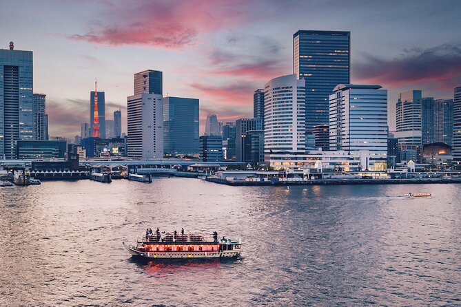 Tokyo Bay Yakatabune Dinner/Day Cruise with Japan Show and Drinks - Live music with a Japanese character