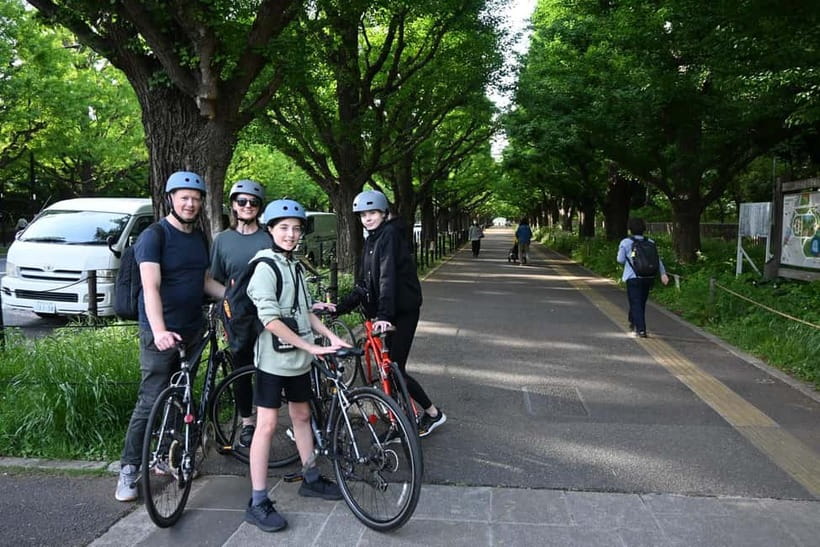 Tokyo Bike Tour: Shibuya, Harajuku & Hidden Gems - Shibuya Crossing and Hachikō