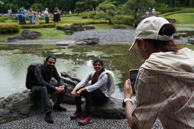 Tokyo Castle, Imperial Palace, Shogun & Garden Walking Tour - Reading the Edo Castle ruins