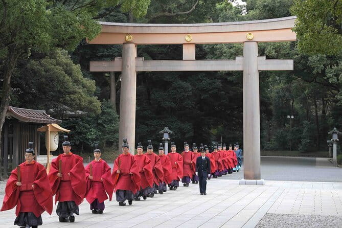 Tokyo City Tour by Private Car & English guide - Why a private car makes sense in Tokyo