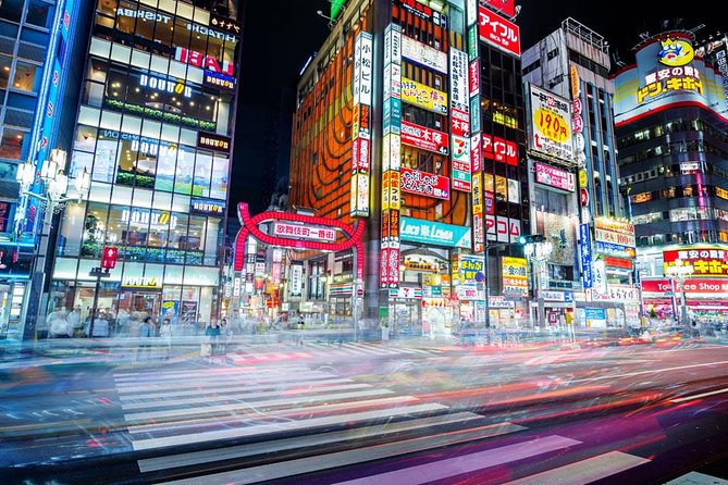 Tokyo Cyberpunk Street Photo Tour - Meeting near Shinjuku Station at 7:00 pm