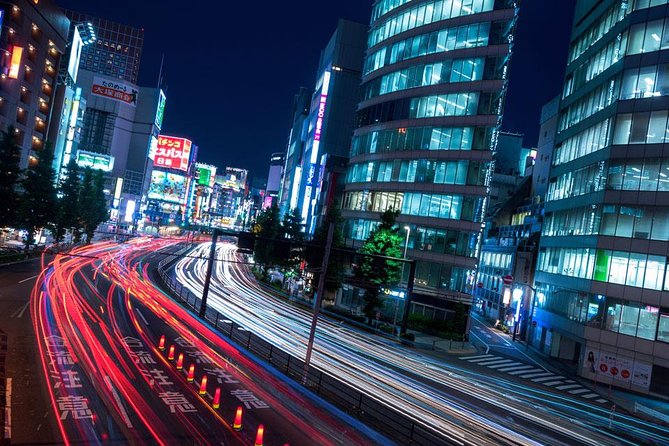 Tokyo Cyberpunk Street Photo Tour - What the guide adds to the experience