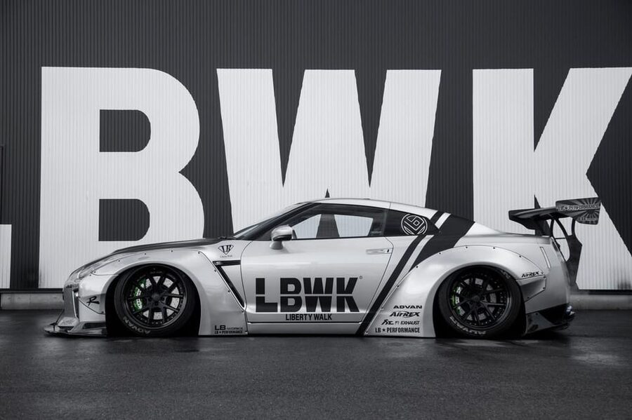 Tokyo: Daikoku Self-Drive R35 GT-R Custom Car Experience - Rainbow Bridge and the Bayshore Route