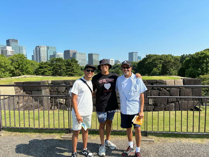 Tokyo: Edo Castle Ruins & Imperial Palace East Garden Tour - Suwa Tea House and the East Gardens