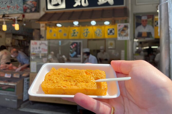 Tokyo Food Tour Taste Fresh Delights at Tsukiji Market - What the guide adds to the food