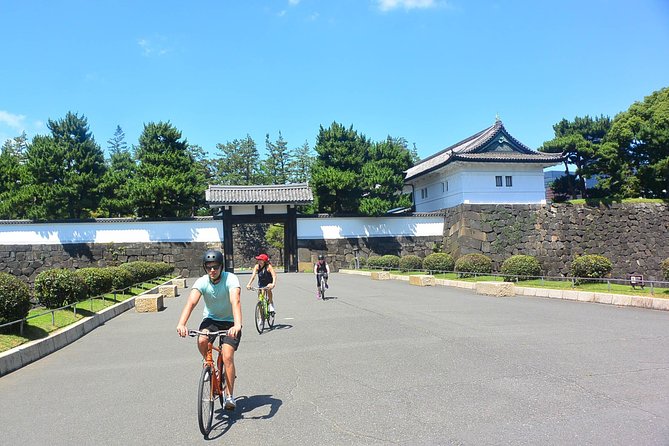 Tokyo Guided Small-Group Biking Tour - Omotesando, Roppongi, and Aoyama Cemetery