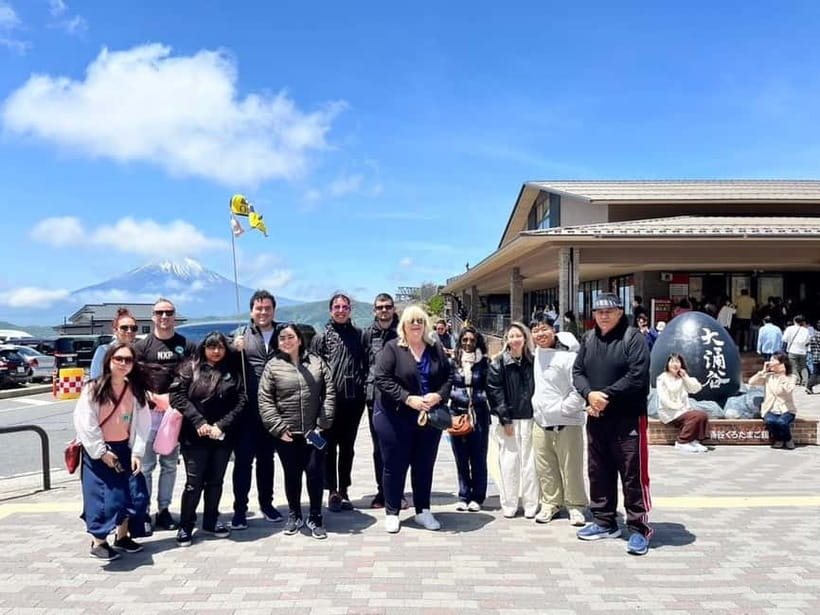 Tokyo: Hakone Fuji Day Tour w/ Cruise, Cable Car, Volcano - Guides, group feel, and language