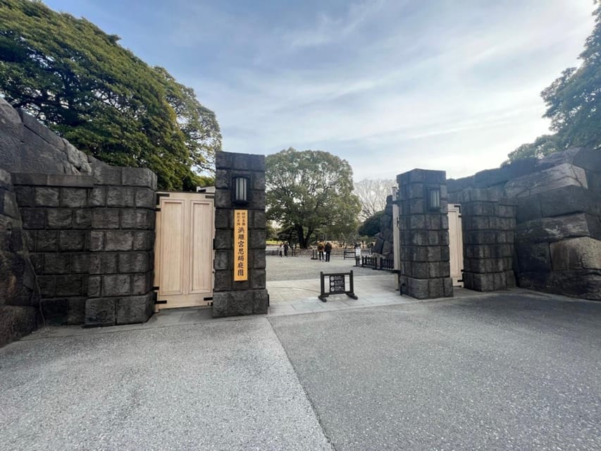 Tokyo: Hama-rikyu Gardens tour with Japanese Tea & Sweets - What the $85 price really covers