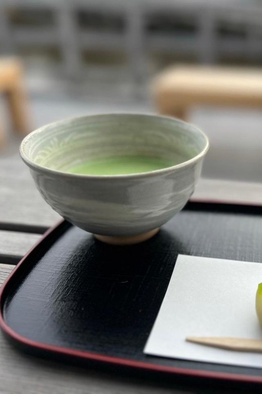 Tokyo: Hama-rikyu Gardens tour with Japanese Tea & Sweets - Guides who add personality to the walk