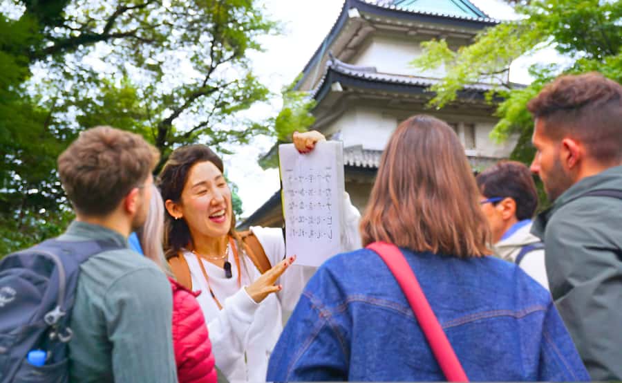Tokyo: Imperial Palace Japanese History Walking Tour - Why Edo Castle matters to your Tokyo visit