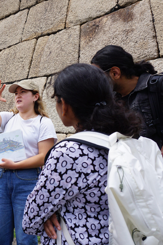 Tokyo: Imperial Palace Japanese History Walking Tour - Royal koi and the quieter end of the route