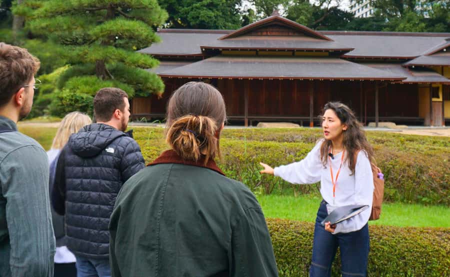 Tokyo: Imperial Palace, the history of Japan (ENGLISH GUIDE) - Why the former Edo Palace matters
